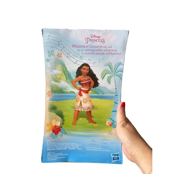 Hasbro Disney Princess Moana of Oceania Singing Doll Sings How Far I'll Go - Picture 3 of 3